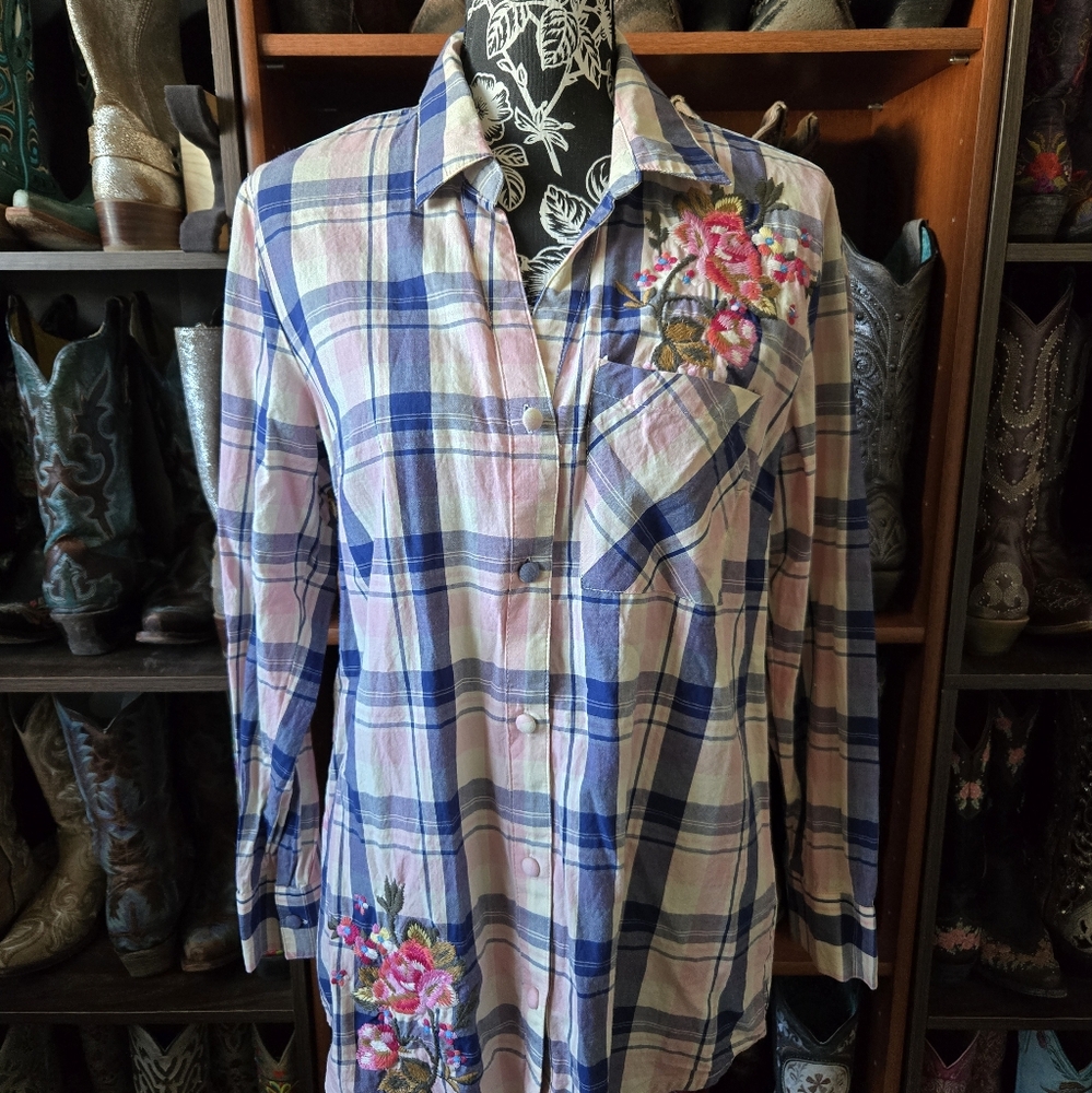 Floral Embroidered Plaid Shirt